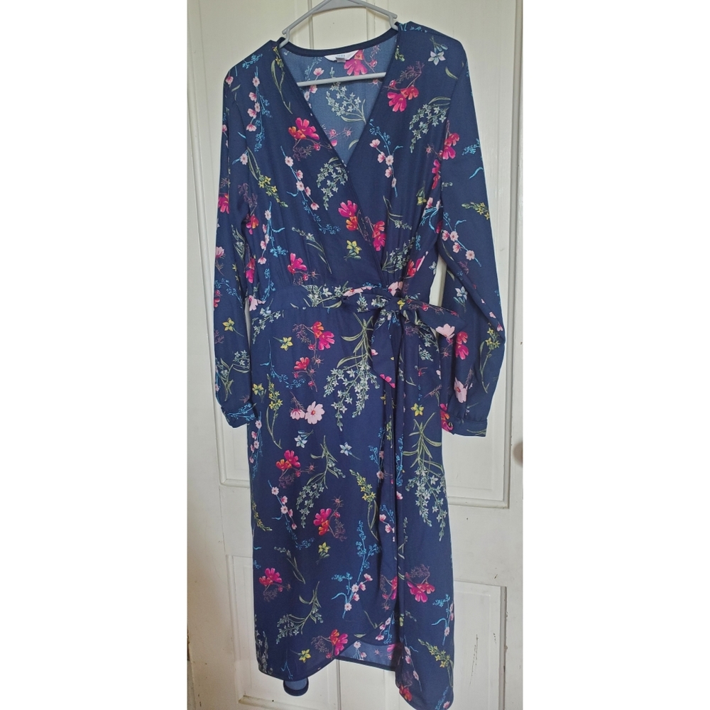 Time & Tru Long Sleeve Blue Floral Wrap Dress Size Large